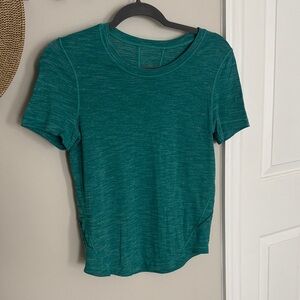 lululemon athletica Emerald Short Sleeve Tee
